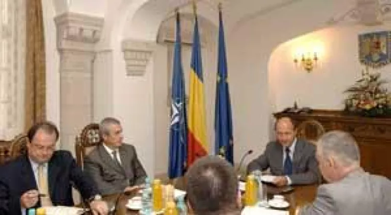 RETROSPECTIVA 2006 - POLITIC. Razboiul palatelor si al partidelor