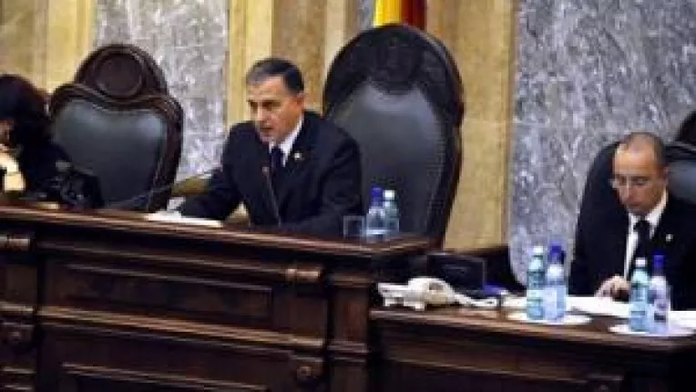 Revendicarea independentilor: Cristian Diaconescu in locul lui Geoana la sefia Senatului