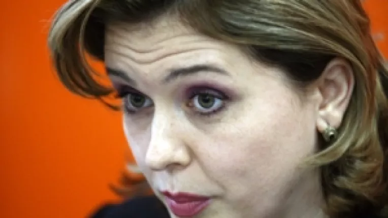 Robertei Anastase i se aplica procedura: Exclusa temporar de la lucrari pentru ca sfideaza votul regulamentar, constitutional si legal al Camerei Deputatilor