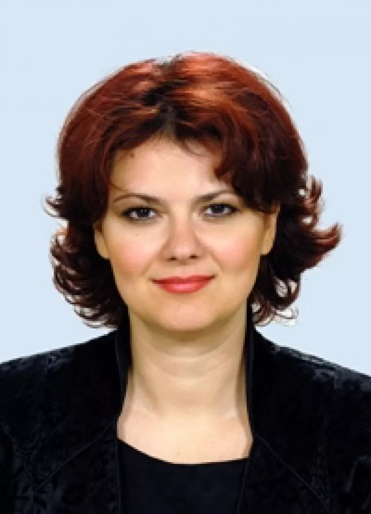 "Romania, un fleac au ciuruit-o": Motiune de cenzura la 4 luni, 3 saptamani si 2 zile