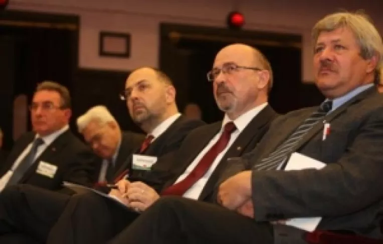 Sambata si duminica, la Oradea, are loc cel de-al X-lea Congres al UDMR