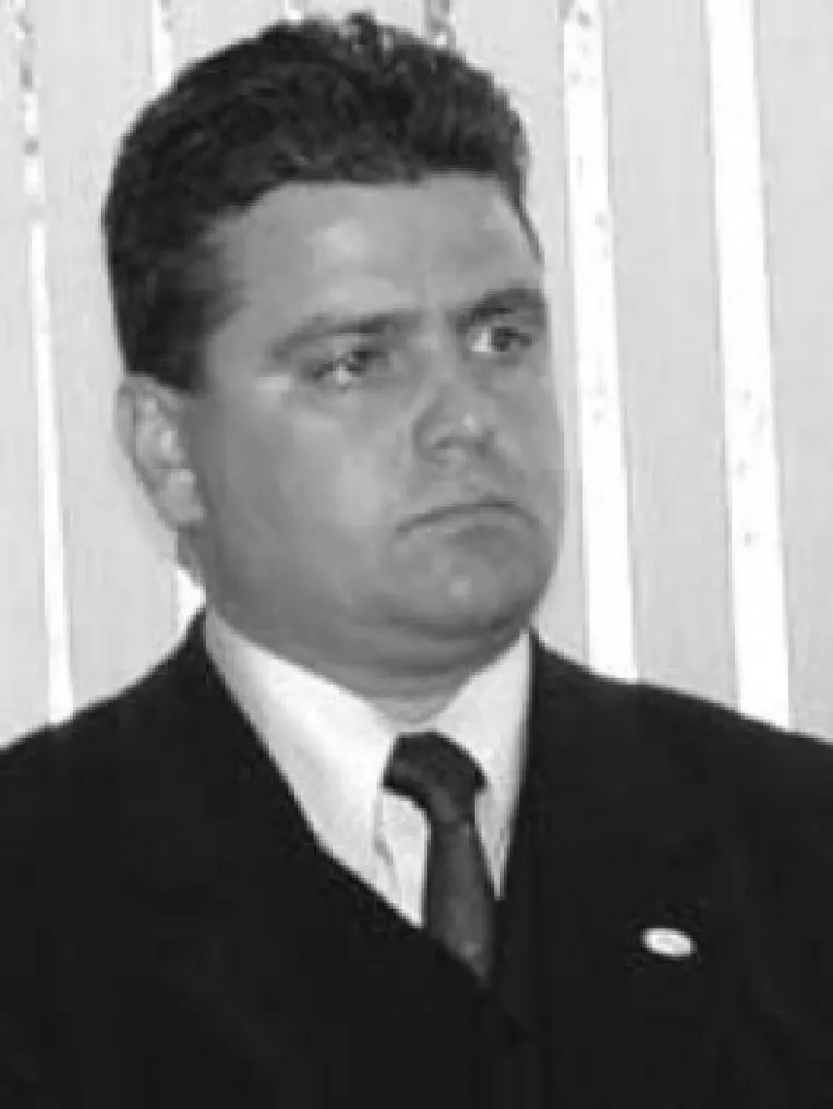 Schimb de replici intre Putere si Opozitie