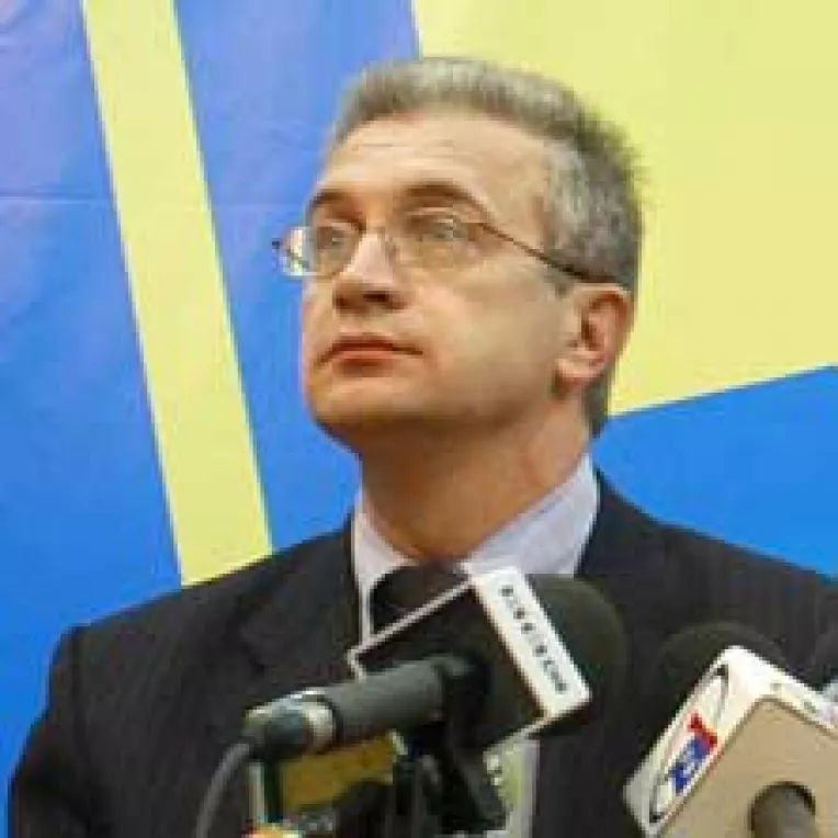 Schimbi partidul, pierzi mandatul