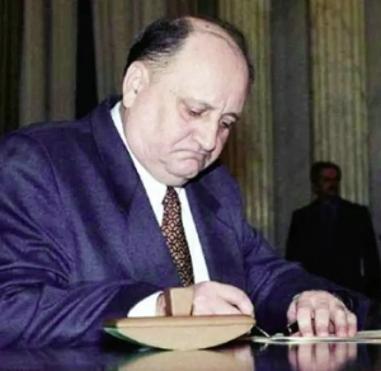 Scrisoare deschisa de la Cozmanca: Tara arde si PSD se piaptana