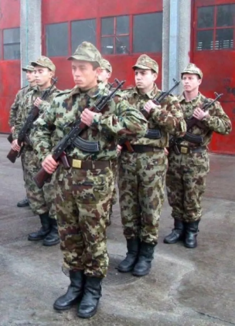 Se fac inscrieri pentru academiile militare