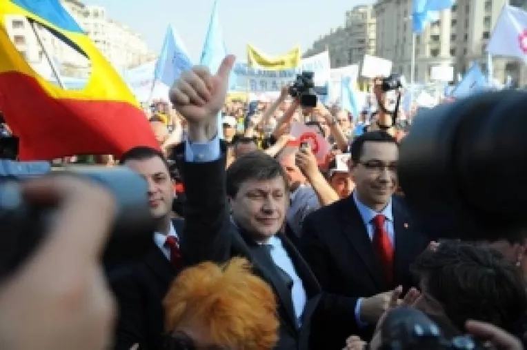 Secretarul General al Primariei Capitalei a interzis ca marsul de protest al USL sa ajunga la Piata Universitatii