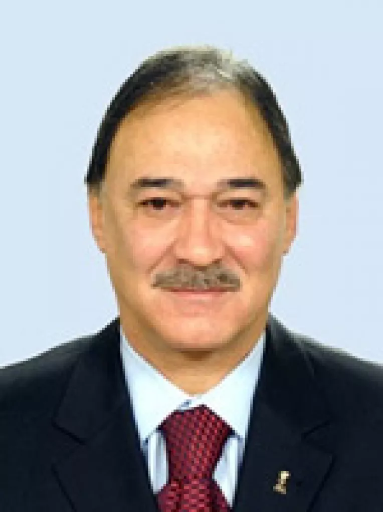 
Senatorul Alexandru Peres: Schimbarea siglei si a denumirii PD-L
