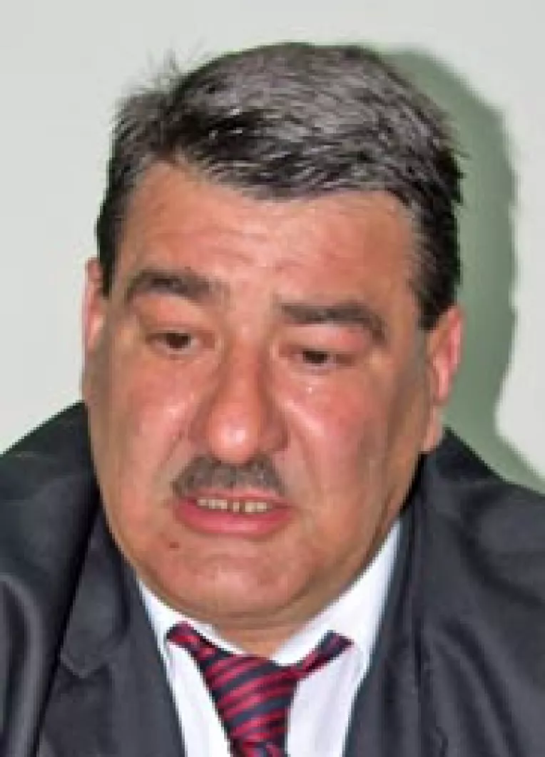 Seniorii liberali ii invata pe tineri sa se fereasca de blestemele comunismului