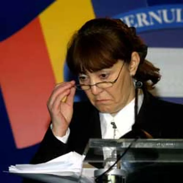 Sesiune extraordinara pentru dezbaterea obiectiilor Curtii Constitutionale