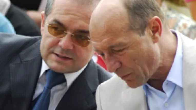 Sondaj CCSB: PSD ar castiga la scor anticipatele, Basescu pierde finala din decembrie indiferent de adversar