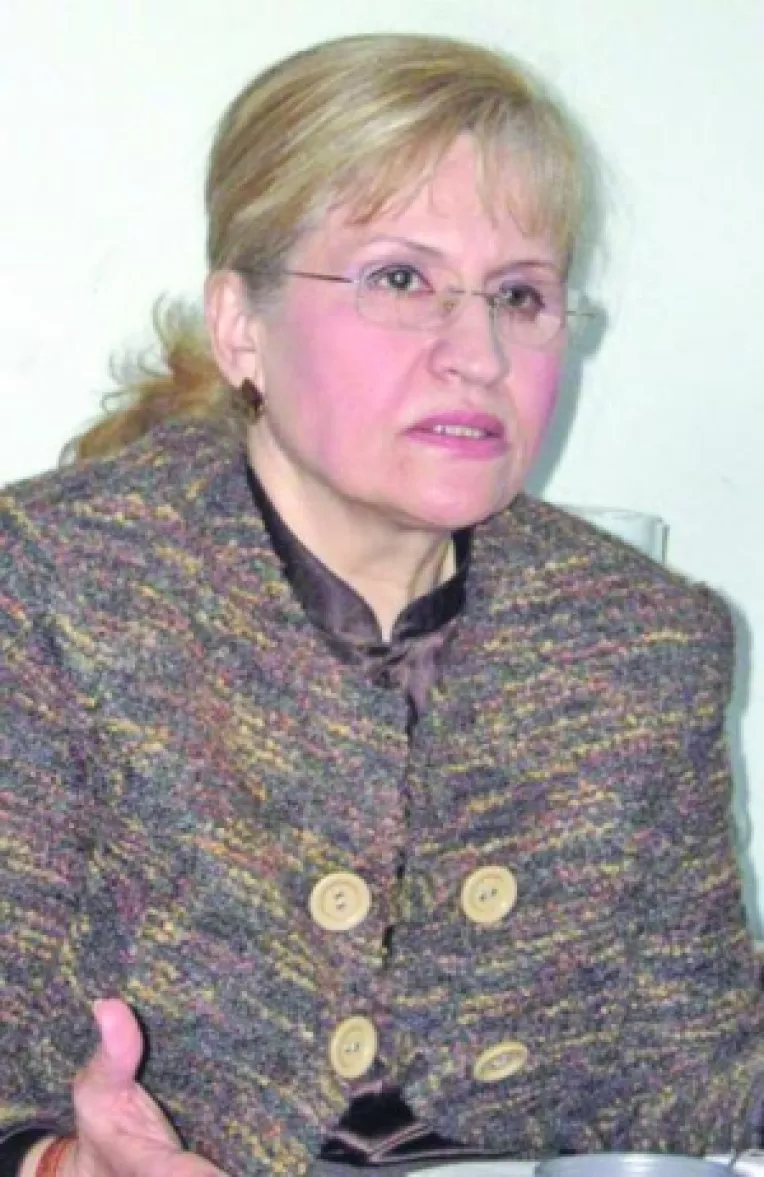 Spre nemultumirea Cameliei Ciobotaru, Clara Junc nu a primit instiinsarea de demitere din conducerea DSP