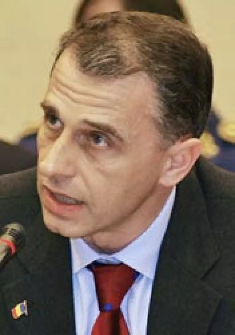 Sub obladuirea lui Mircea Geoana, PSD se duce dracului