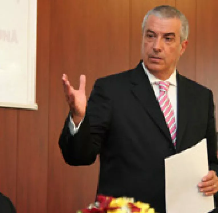 Tariceanu nu vrea alegerile peste campionatul de fotbal
