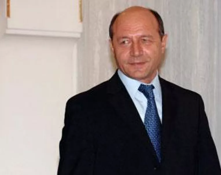 Tariceanu si-a facut "pohta" in guvern. Basescu: "Amanarea alegerilor, o eroare"