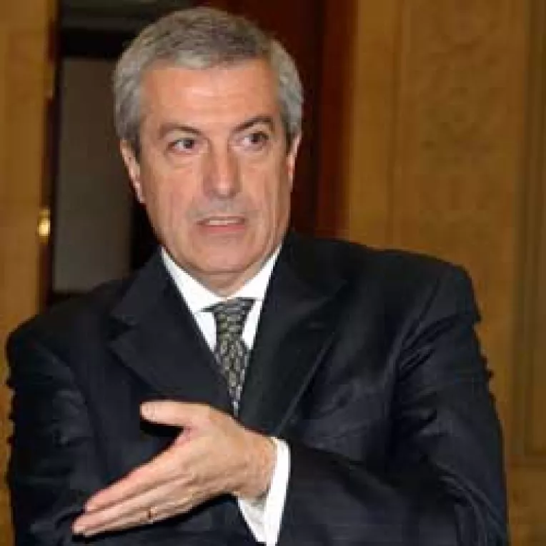 Tariceanu va cere CNSAS sa-i ia la puricat pe liberali
