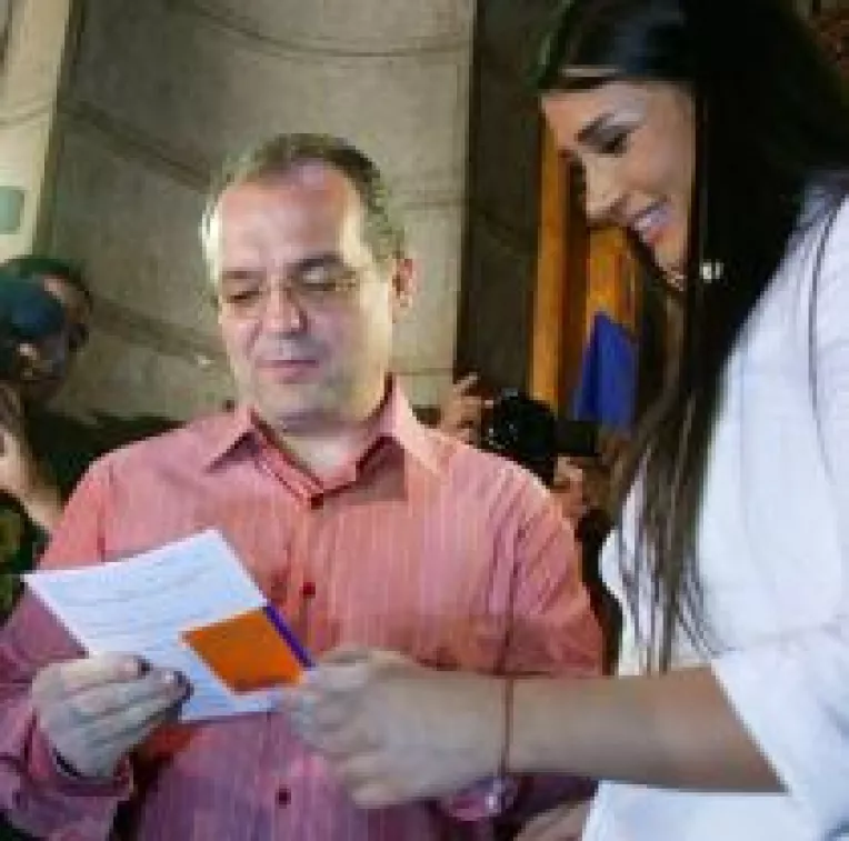 Titus Corlatean: Boc si PD-L vor sa fraudeze alegerile prin sectiile de votare din strainatate