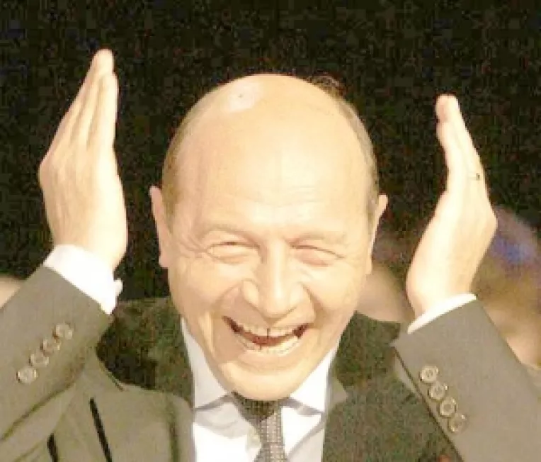 Traian Basescu: "Am vrut sa spun ca scoala scoate tampiti"