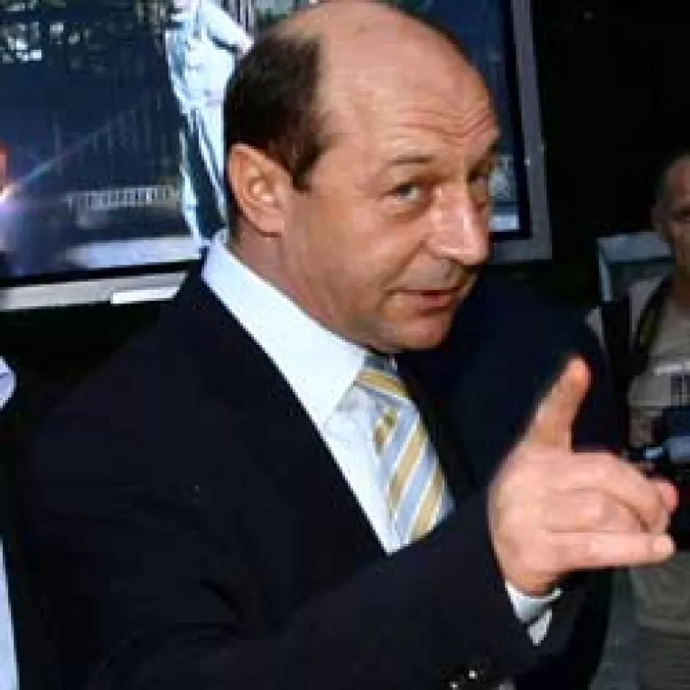 Traian Basescu crede ca este tinta grupurilor de tip mafiot