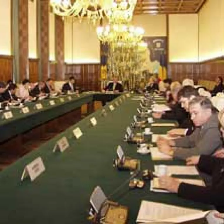 Trei luni de "liniste" pentru Cabinetul Tariceanu