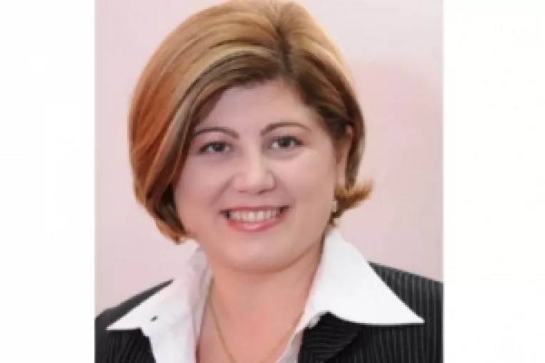 Trupul neinsufletit al Lianei Dumitrescu este depus la Parlament