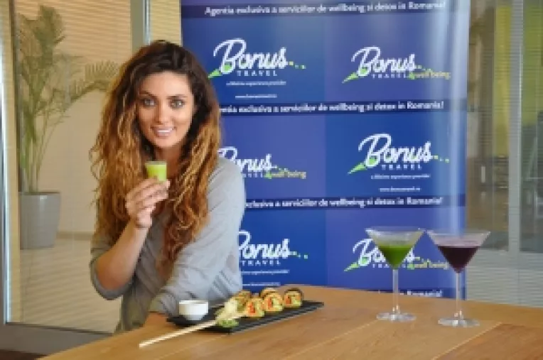 VACANTA IN TURCIA: CLAUDIA PAVEL A SLABIT 5 KG INTR-O SAPTAMANA!