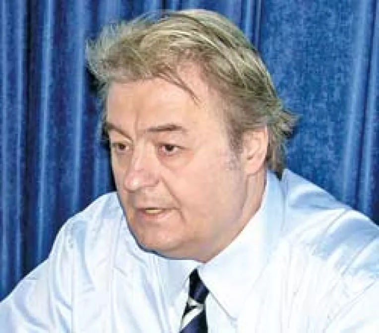 Vadim: Geoana i-ar putea da pasa de gol lui Basescu