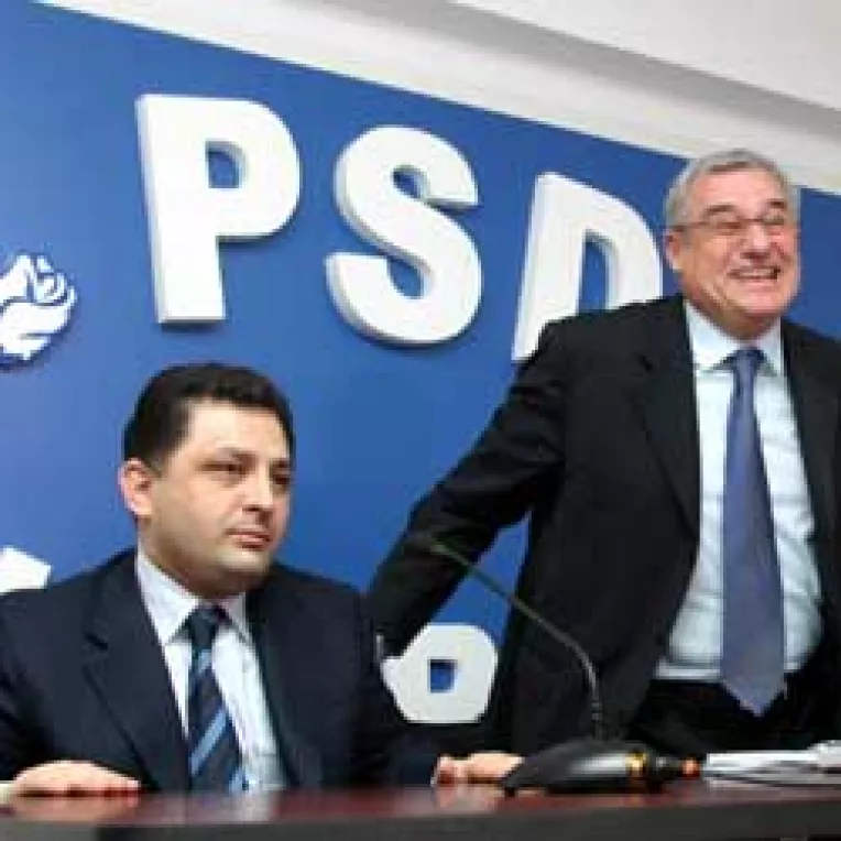 Vanghelie a lovit in Dan Ioan Popescu